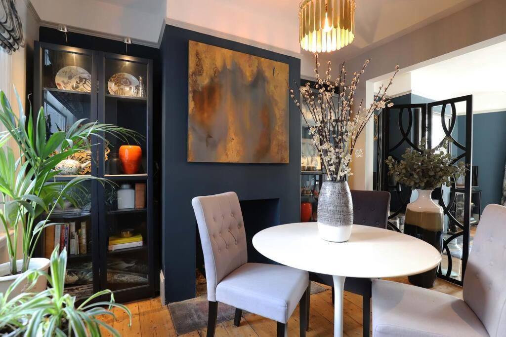 Вилла Stylish Townhouse 15 Mins To Laines & Seafront Брайтонн Экстерьер фото